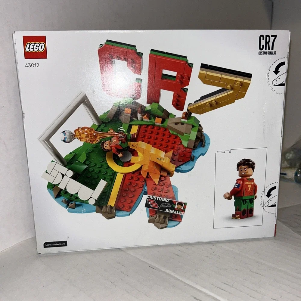 LEGO EDITIONS Christiano Ronaldo - Soccer Highlights (43012) NEW SEALED - Picture 2 of 2